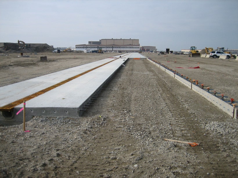 亚博网站有保障的P501停机坪诺福克海军航空站的排水沟